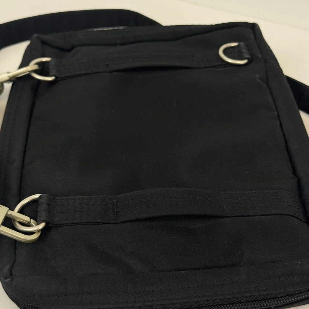 Baggallini Black Nylon Crossbody Bag Organizer Travel Purse Silver Hardware